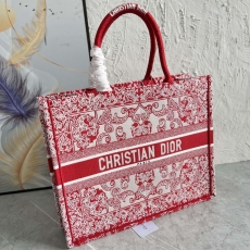 Christian Dior Shopping Bags